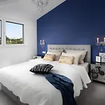 Penthouse Blue Horizon- A Luxury Penthouse With Infinity Pool, Hot Tub, Sauna And Sea Views! *