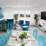 Penthouse Blue Horizon- A Luxury Penthouse With Infinity Pool, Hot Tub, Sauna And Sea Views!