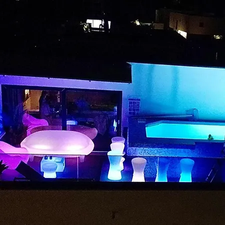 Penthouse Blue Horizon- A Luxury Penthouse With Infinity Pool, Hot Tub And Sea Views! Apartament Poreč