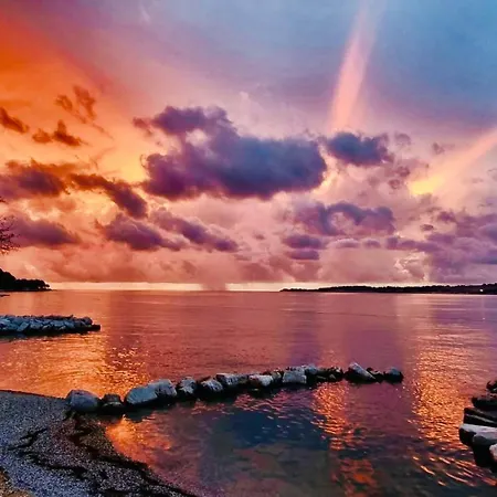 Apartament Penthouse Blue Horizon- A Luxury Penthouse With Infinity Pool, Hot Tub And Sea Views!