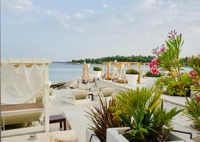 Apartmán Penthouse Blue Horizon- A Luxury Penthouse With Infinity Pool, Hot Tub, Sauna And Sea Views!