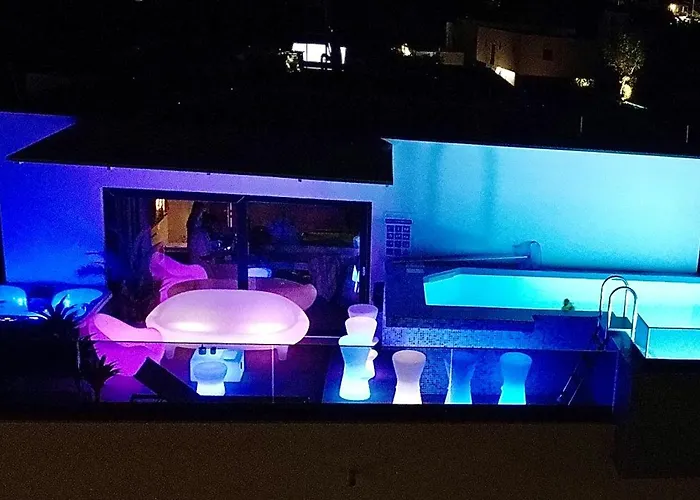 Penthouse Blue Horizon- A Luxury Penthouse With Infinity Pool, Hot Tub, Sauna And Sea Views! Apartmán Poreč