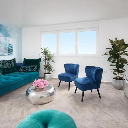 Penthouse Blue Horizon- A Luxury Penthouse With Infinity Pool, Hot Tub And Sea Views! *