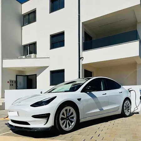 Penthouse Blue Horizon- A Luxury Penthouse With Infinity Pool, Hot Tub And Sea Views! Appartement Poreč