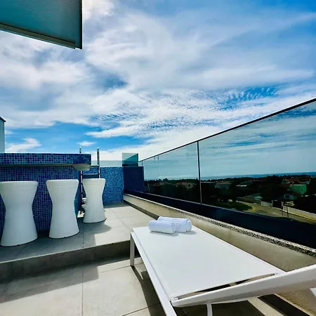 Penthouse Blue Horizon- A Luxury Penthouse With Infinity Pool, Hot Tub And Sea Views!