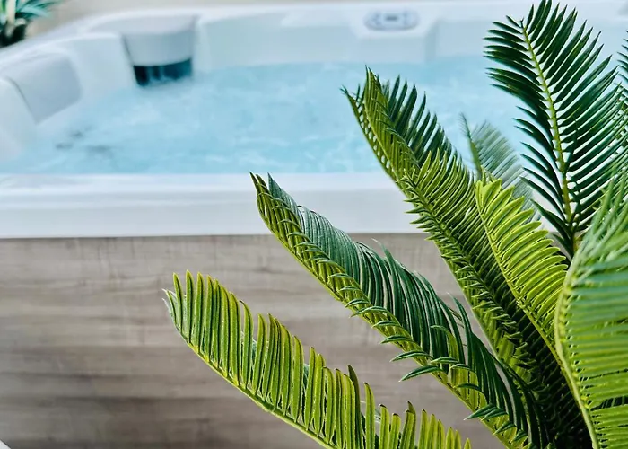 Penthouse Blue Horizon- A Luxury Penthouse With Infinity Pool, Hot Tub, Sauna And Sea Views! * Poreč